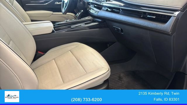 Used 2024 Cadillac Escalade Sport w/ LPO, ONYX Package AWD/4WD image 38
