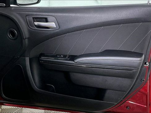 Used 2020 Dodge Charger R/T w/ Blacktop Package image 24