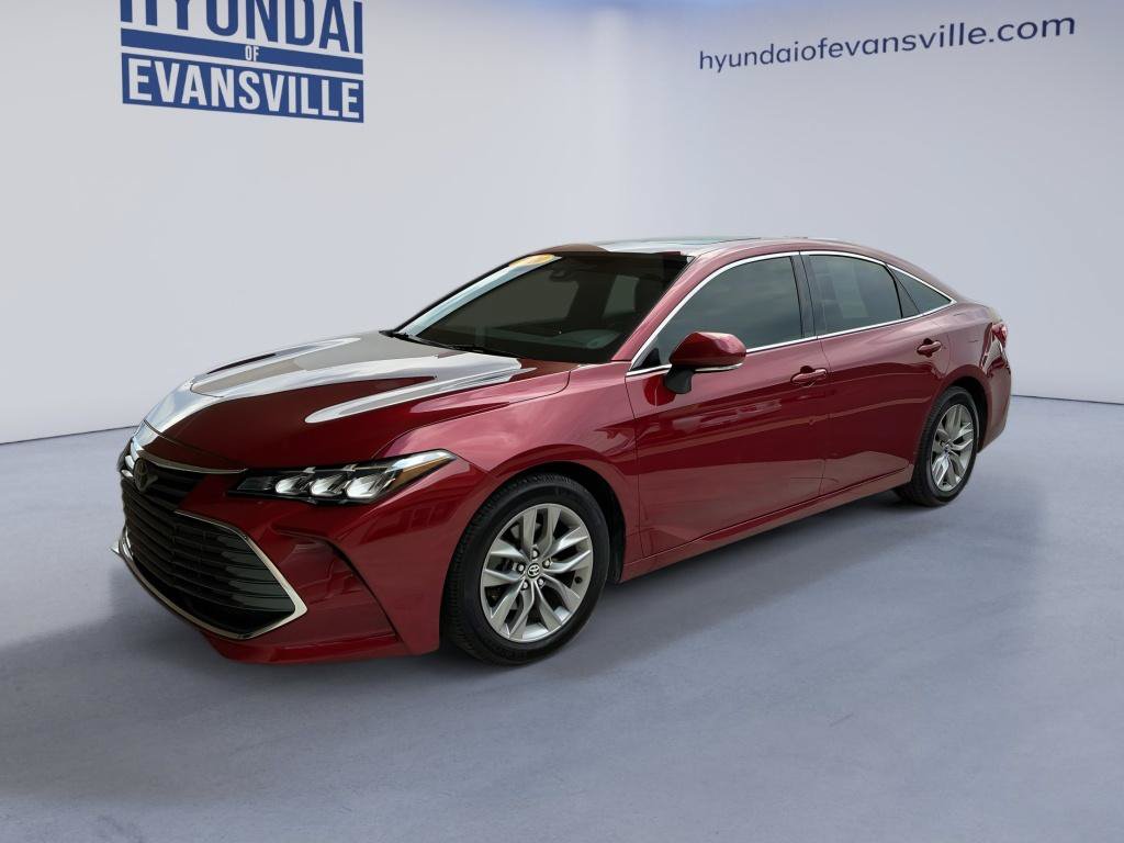 Used 2020 Toyota Avalon XLE w/ Moonroof Package FWD image 2