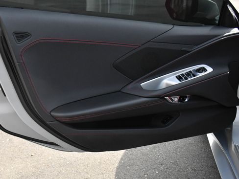 Used 2024 Chevrolet Corvette Stingray Convertible w/ 1LT image 19