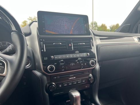 Used 2023 Lexus GX 460 Luxury w/ Sport Design Package image 29