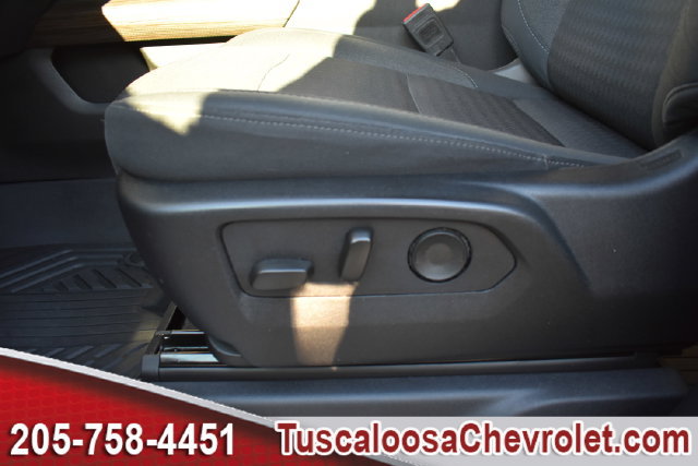 Certified 2025 Chevrolet Silverado 1500 RST AWD/4WD image 21