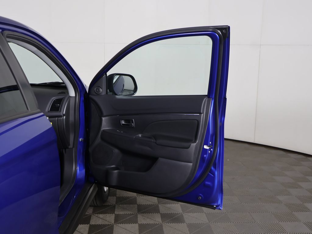 New 2027 Mitsubishi Outlander Sport FWD image 16