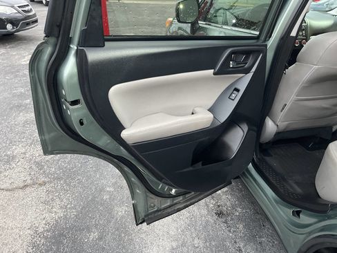 Used 2015 Subaru Forester 2.5i Limited image 13