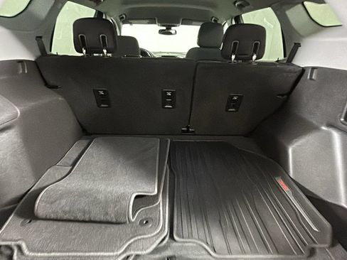 Used 2019 GMC Terrain SLE w/ Driver Convenience Package FWD image 32