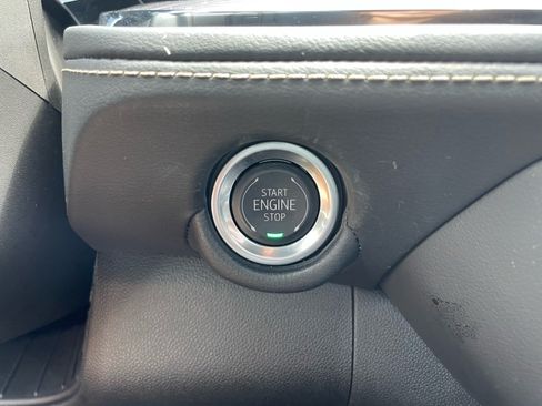 Used 2025 Chevrolet Tahoe Premier RWD image 13
