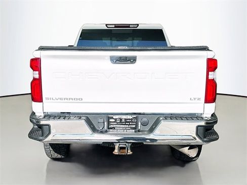 Used 2021 Chevrolet Silverado 2500 LTZ w/ LTZ Plus Package image 6