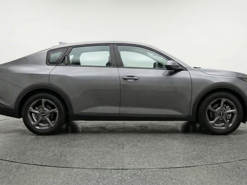 Used 2025 Kia K4 FWD image 11