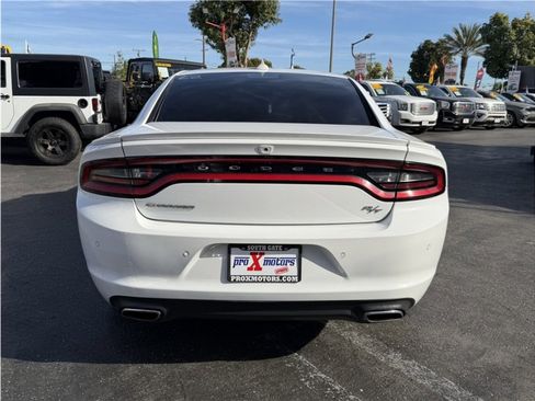 Used 2018 Dodge Charger R/T image 5