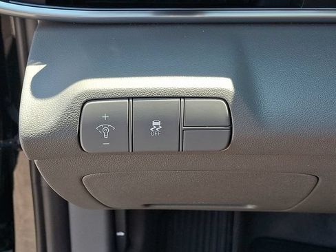 Used 2024 Hyundai Elantra SEL FWD image 24