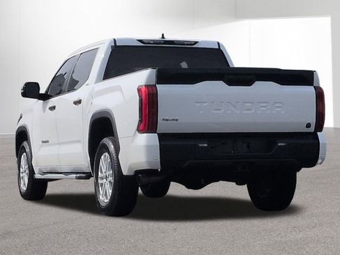 Used 2024 Toyota Tundra SR5 w/ SR5 Convenience Package AWD/4WD image 9