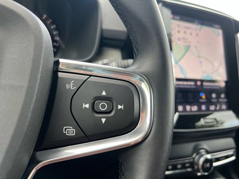 Certified 2024 Volvo XC40 B5 Plus AWD/4WD image 13