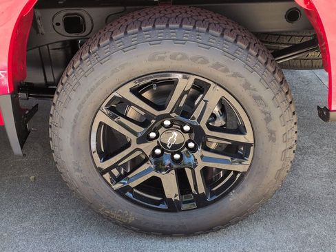 New 2026 Chevrolet Silverado 1500 Custom w/ Turbomax Blackout Package image 27