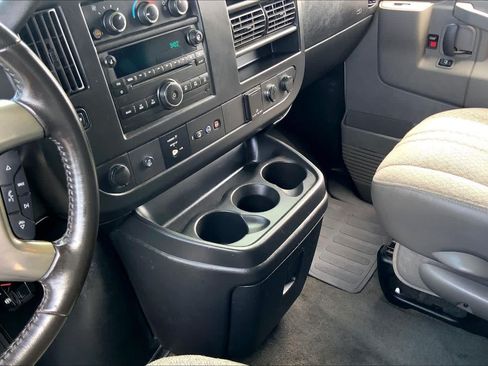 Used 2018 Chevrolet Express 3500 LT w/ LT Preferred Equipment Group RWD image 16