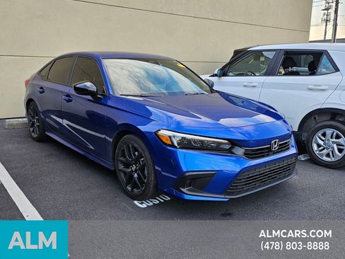 Used 2023 Honda Civic Sport image 2