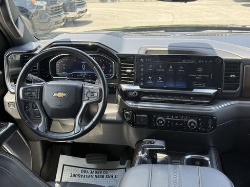 Used 2023 Chevrolet Silverado 1500 High Country w/ High Country Premium Package AWD/4WD image 23