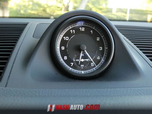 Used 2024 Porsche Macan AWD/4WD image 56