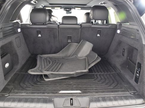 Used 2023 Land Rover Range Rover Sport SE Dynamic image 23