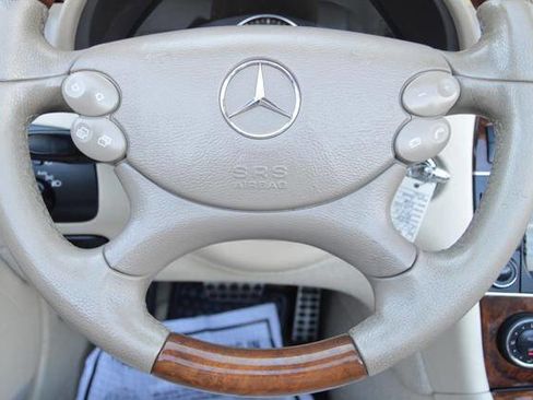 Used 2008 Mercedes-Benz CLK 350 Cabriolet image 24