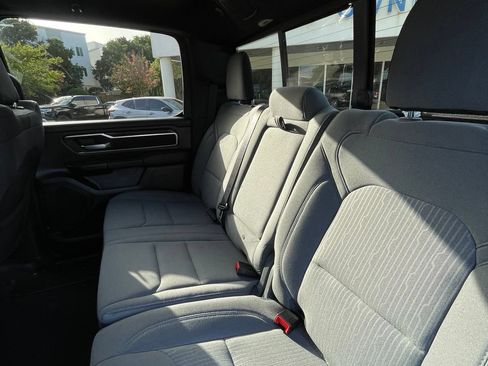 Used 2023 RAM 1500 Big Horn AWD/4WD image 24