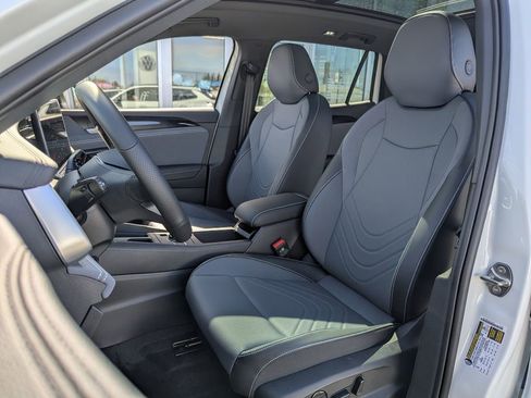 New 2026 Volkswagen Tiguan SE R-Line AWD/4WD image 26