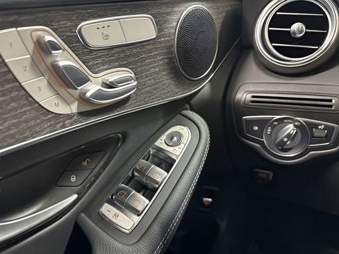 Certified 2022 Mercedes-Benz GLC 300 4MATIC image 15