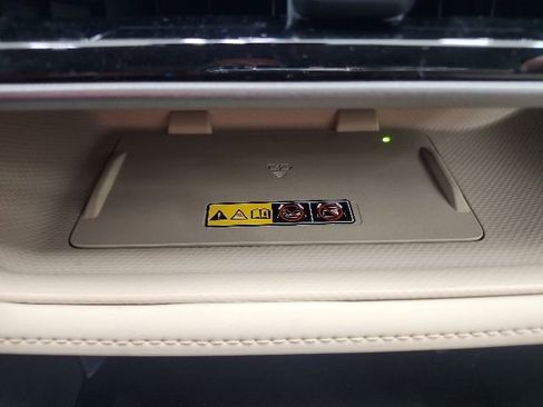 Used 2025 Toyota Highlander Limited AWD/4WD image 67