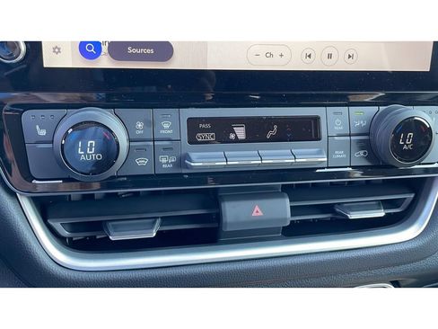 Certified 2024 Toyota Grand Highlander AWD image 21