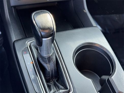 Used 2022 Honda Civic Sport image 15