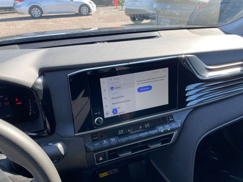 Used 2025 Toyota Camry LE image 21