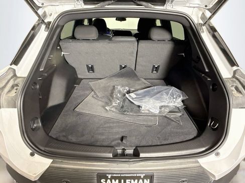 Used 2025 Chevrolet Equinox EV LT w/ Comfort Package FWD image 24