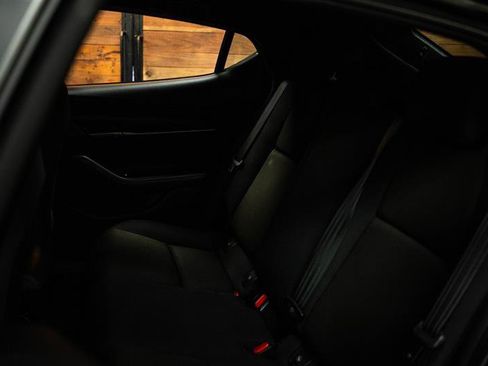 Used 2022 MAZDA MAZDA3 s image 10