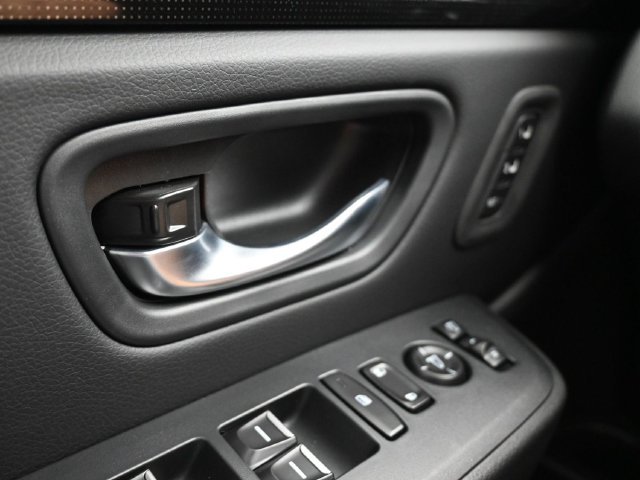 Used 2025 Honda Pilot Black Edition image 29