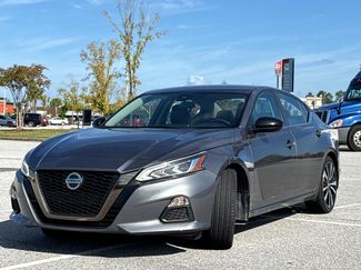 Used 2022 Nissan Altima 2.5 SR video 3