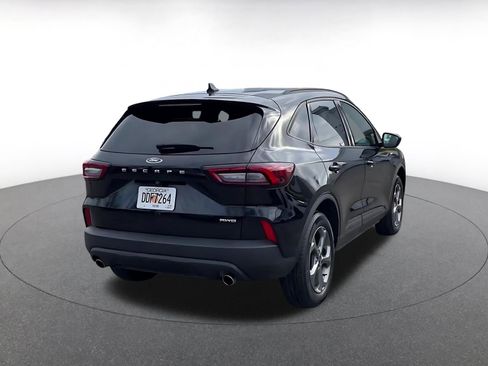 Used 2025 Ford Escape ST-Line image 14