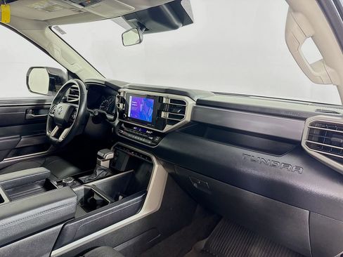 Used 2022 Toyota Tundra SR5 w/ SR5 Premium Package image 28