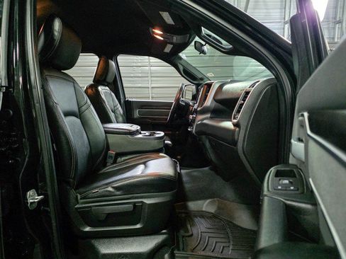 Used 2022 RAM 2500 Big Horn RWD image 16