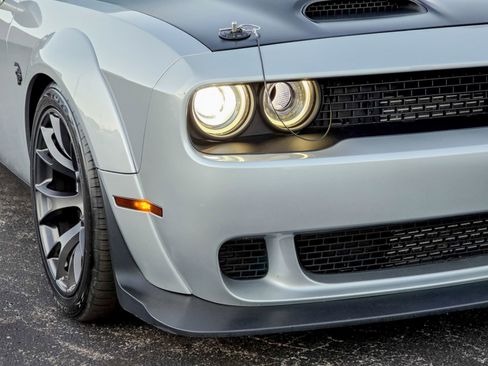 Used 2020 Dodge Challenger SRT Hellcat Redeye image 4