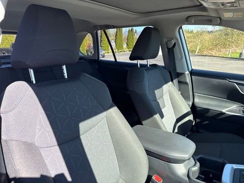 Used 2024 Toyota RAV4 XLE w/ Convenience Package image 25