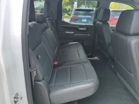 Used 2024 GMC Sierra 1500 SLT AWD/4WD image 29