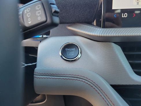 New 2026 Ford Explorer Active w/ Active Comfort Package image 21