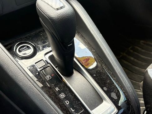 Used 2025 Nissan Versa SV image 22