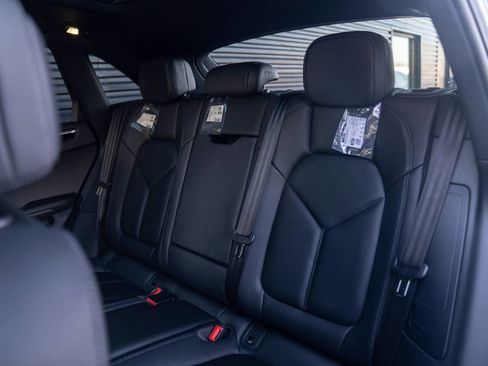 New 2026 Porsche Macan S image 27