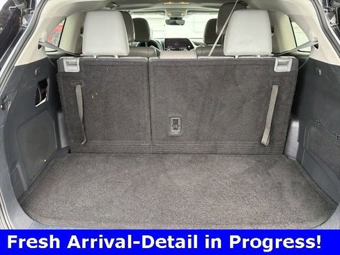 Used 2023 Toyota Highlander Limited image 16