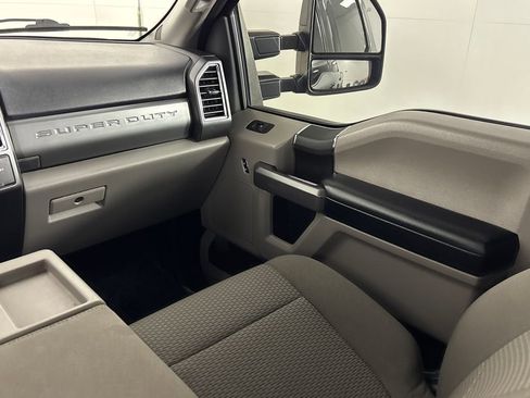 Used 2017 Ford F250 XLT image 29