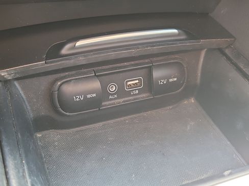 Used 2020 Kia Optima LX image 23