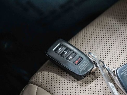 Used 2019 Lexus IS 300 w/ Navigation Package RWD image 29