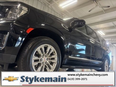 Used 2021 GMC Yukon XL SLT image 11
