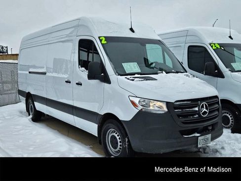 Used 2024 Mercedes-Benz Sprinter 2500 image 1