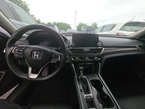 Used 2019 Honda Accord EX-L image 9